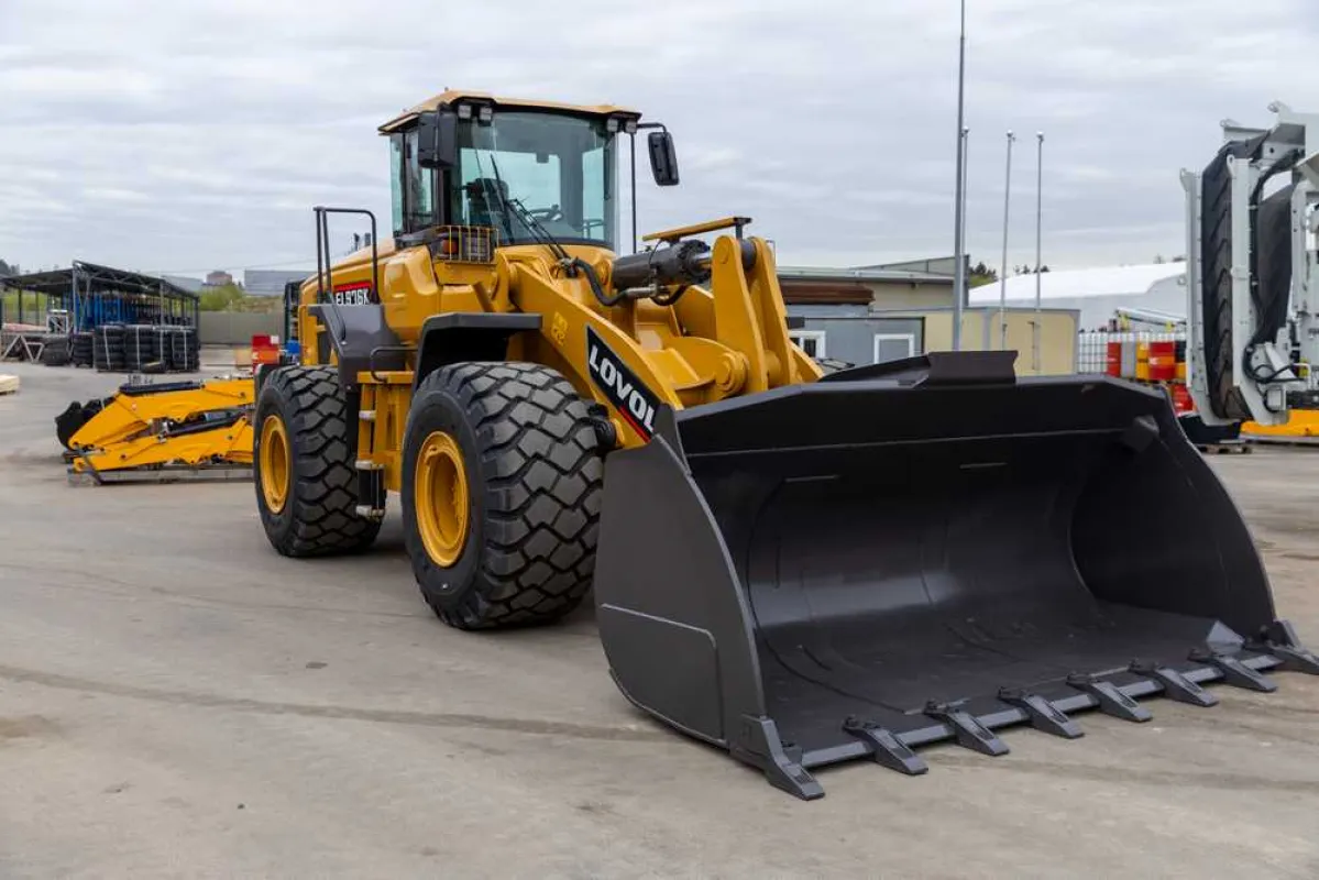 Front loader FL976H